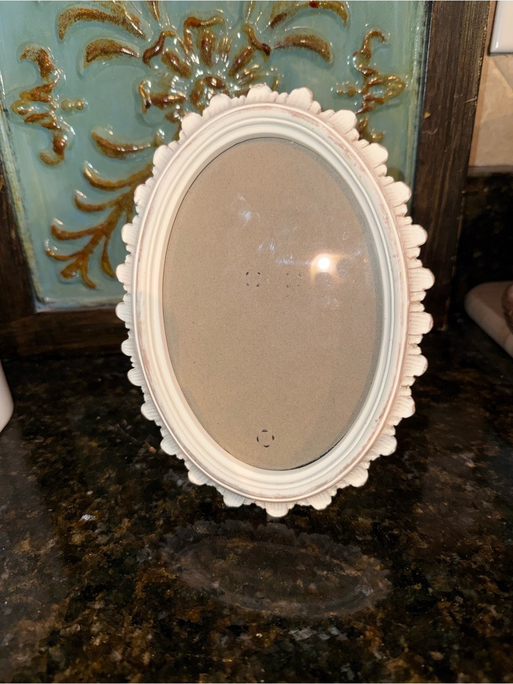 Ornate Oval White Decorative Photo Frame
